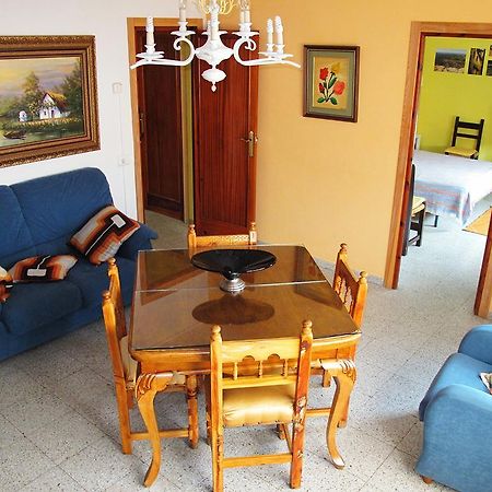 Apartamentos Pilar Y Tomas Los Cerezos Dış mekan fotoğraf